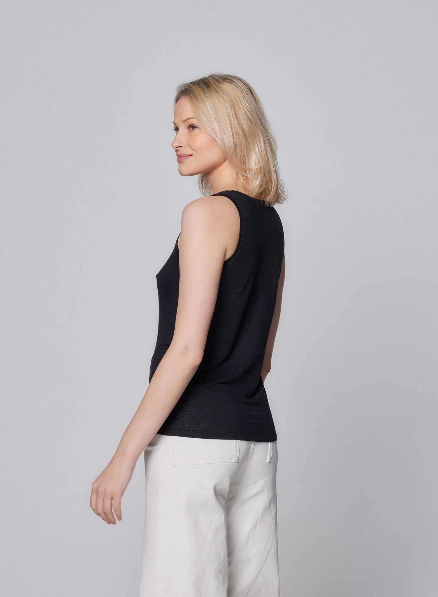 Stretch Linen Tank - MAJESTIC FILATURES - Banebrook Collections