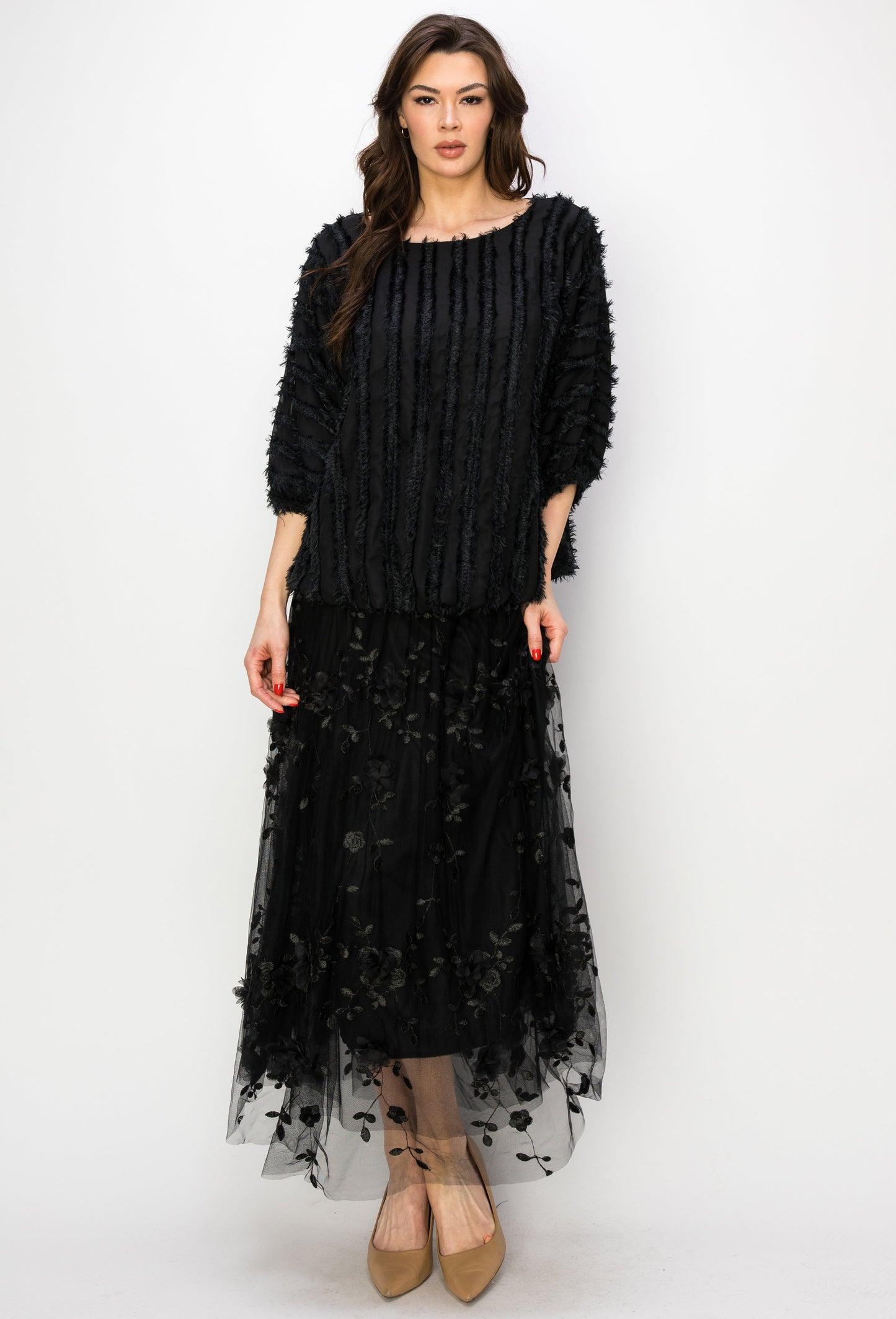 Wenda Lace Embroidered Skirt With Lining